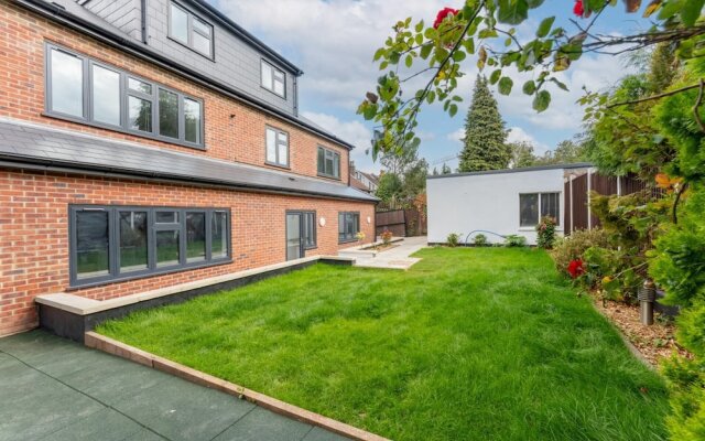 Stunning 1-bed Apartment in Purley