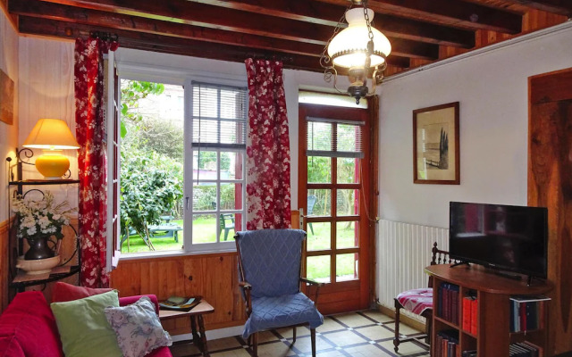 Semi-Detached House, Etretat