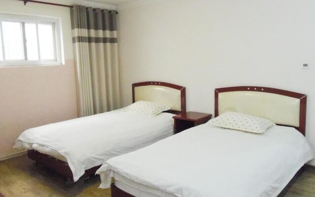 Ronghe Xinya Business Hotel