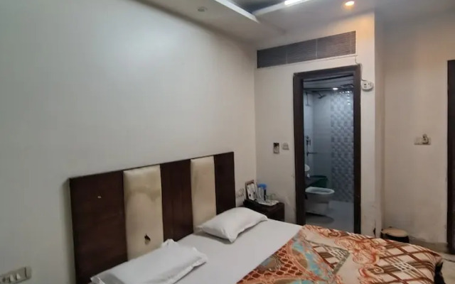 Spot On 43878 Sudarshan