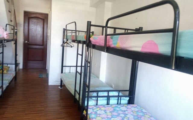 Anika's Stay Over - Hostel