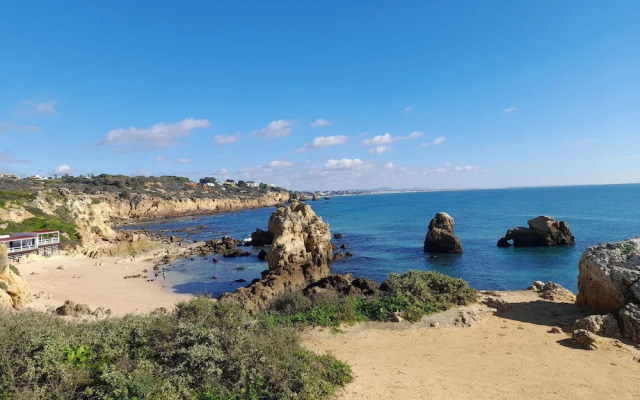 Tropicana Holiday Apartments