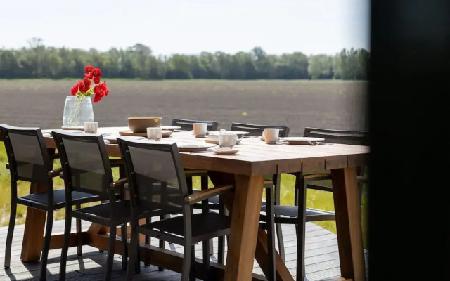Pleasant Holiday Home With Garden