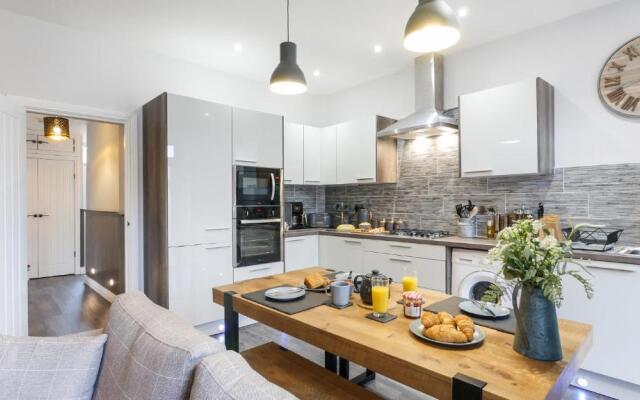 The Hadrian Apartment