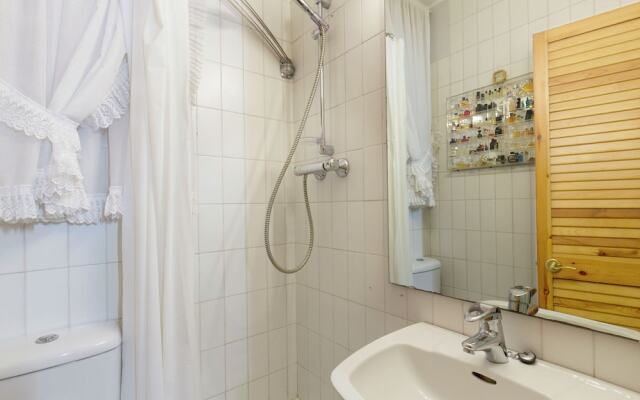 Spacious Apartment in Platja Daro With Terrace