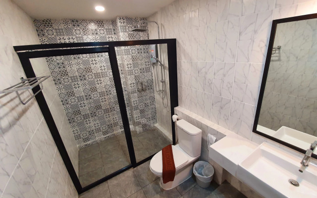 USABAI Riverside Boutique Hotel