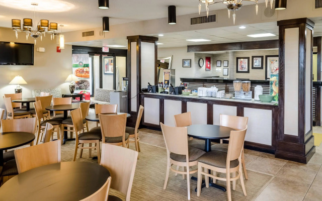 Quality Inn Moss Point - Pascagoula