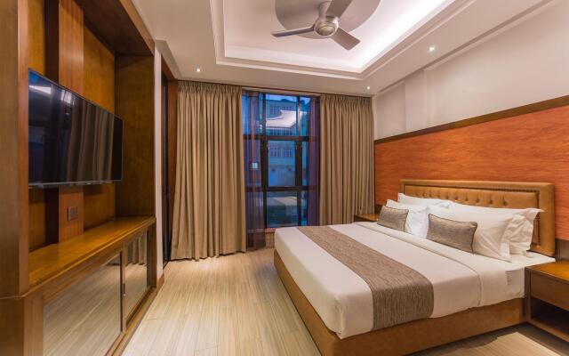 Samann Host Hotel