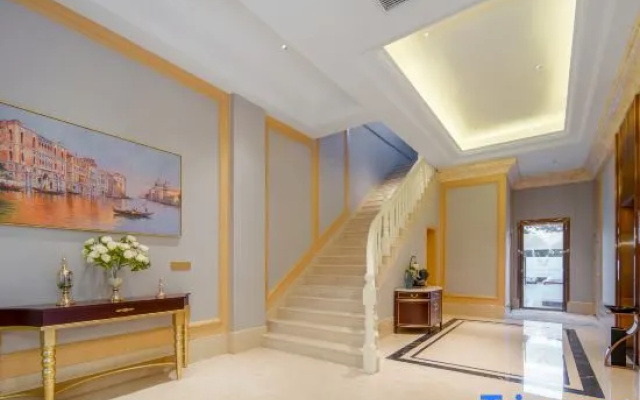 Vienna Hotel (Suzhou Railway Station Port Middle Road)