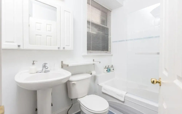 Applewood Suites - 2 BDRM Annex Loft