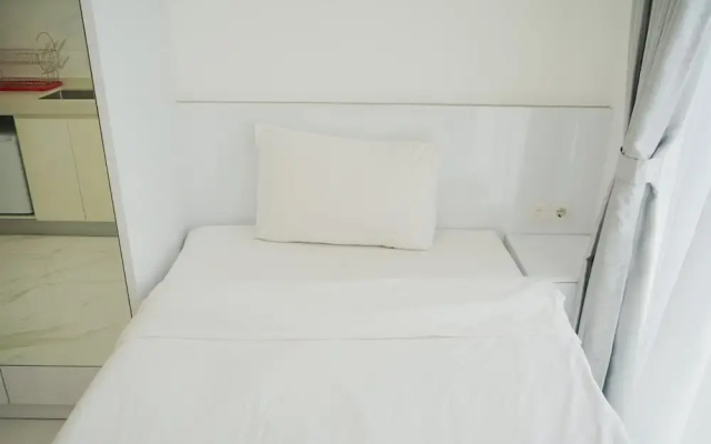 Modern Studio With Cozy Style At Sky House Bsd Apartment