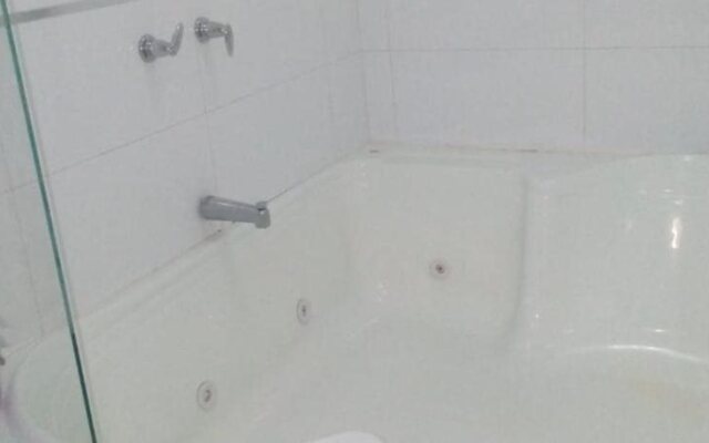 Confort Plaza Hotel