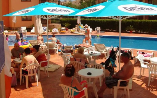 Efir Aparthotel