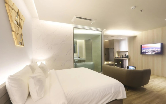 The Signature Hotel Airport (SHA Extra Plus)
