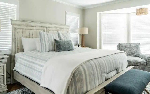 Tranquil Family Retreat - for 10!