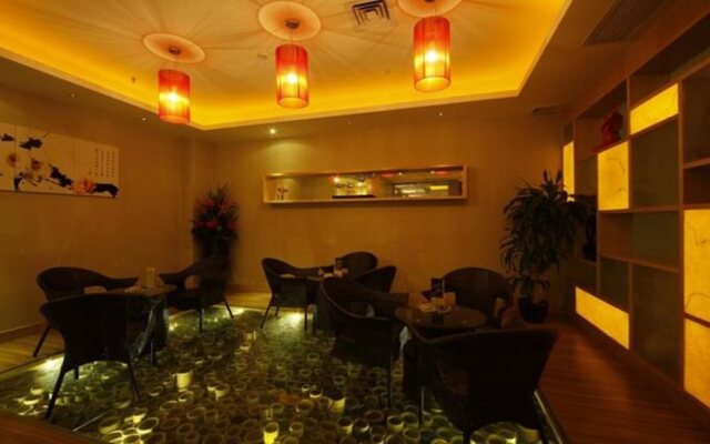 Royal Prince Hotel