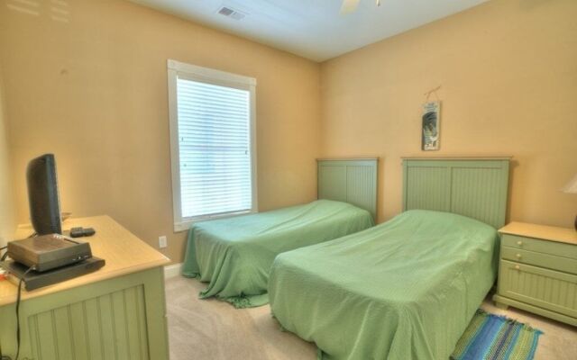 Magnolia Pointe 203 4821 2 Br condo by RedAwning