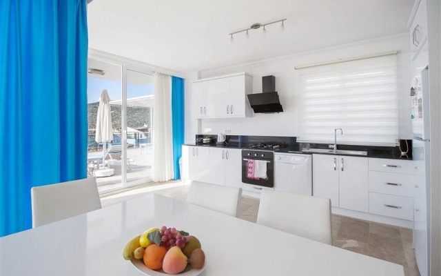 Villa Lotus by Akdenizvillam