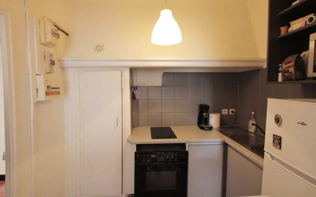 Charming Bright Apartment 4th District