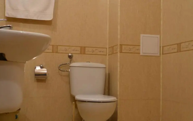 Demirevi Guest Rooms