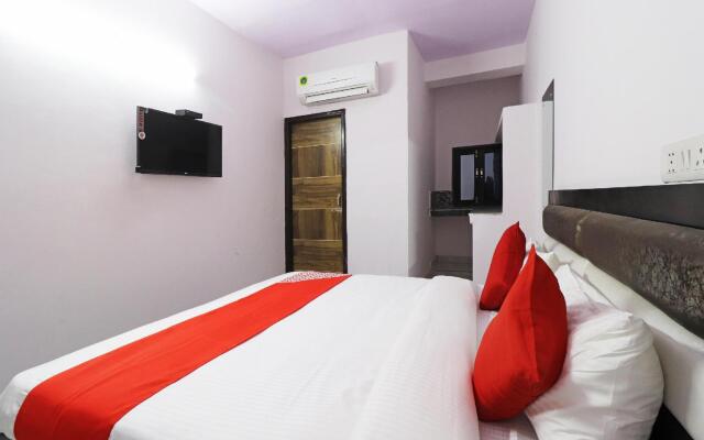 OYO 47524 Hotel Signature Village