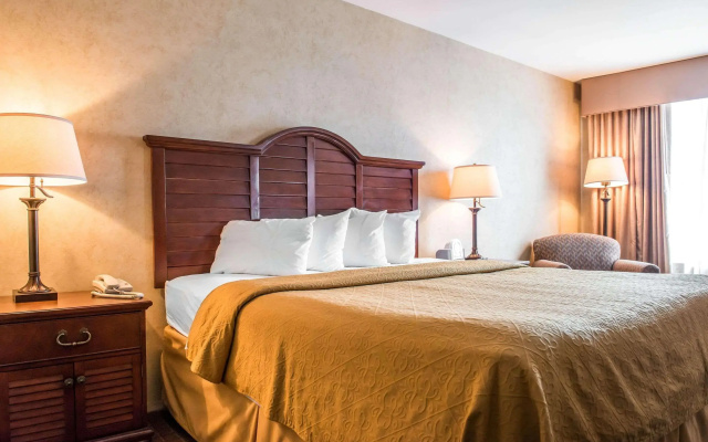 Quality Inn Pittsburgh Airport
