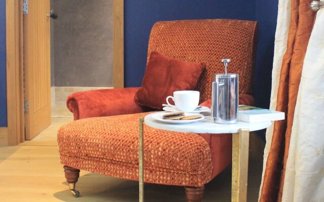 The Lodge at Hemingford Grey House