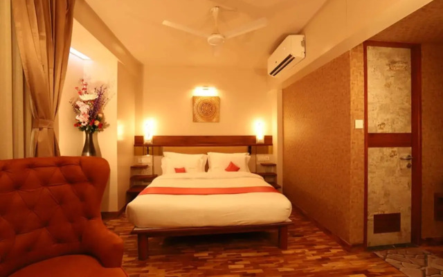 Hotel Prabha Palace