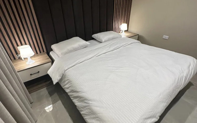 Charmig Amman Apartment With Modern Amenities