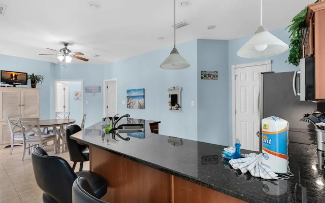 Suzwinks Beach House