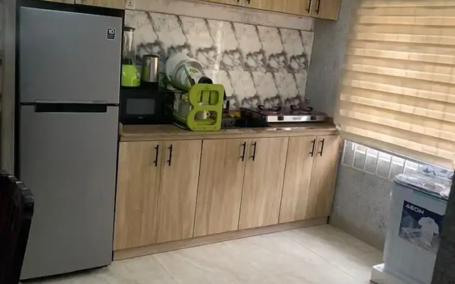 Ellex Sleeves Apartment