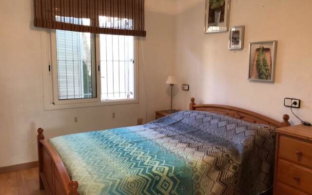 Planta Baja César Martinell con Jardín y Barbacoa - 115B