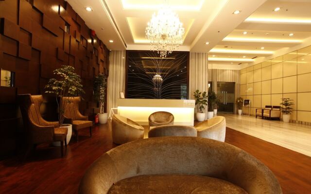 Plutos Hotel