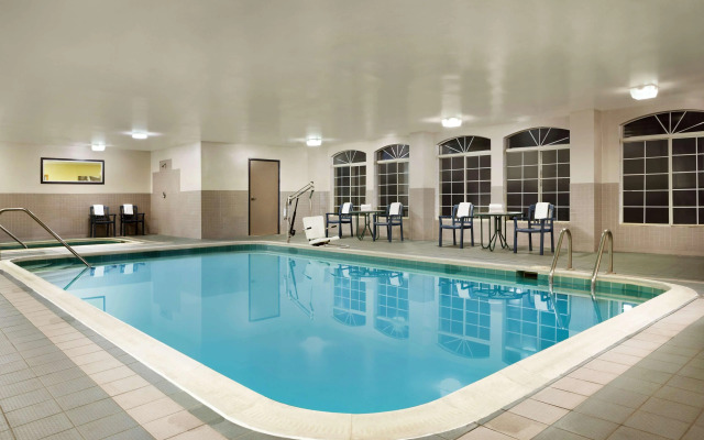 Country Inn & Suites by Radisson, Lexington, VA