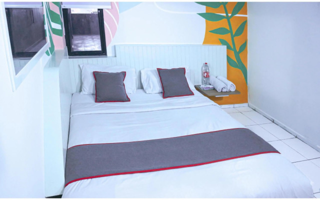 OYO 3728 Tunas Plaza Residence