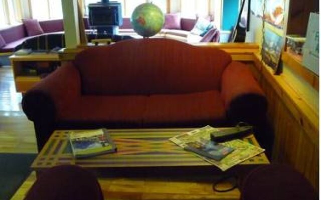 HI-Castle Mountain Hostel