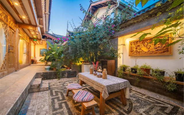 Lijiang Yinyiju Inn