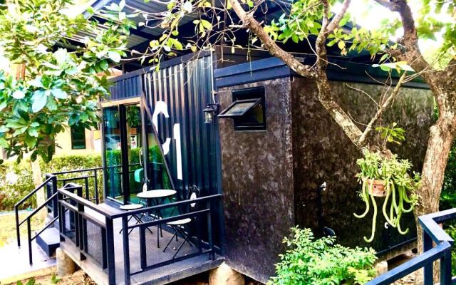 The Loft Resort Kabin Buri