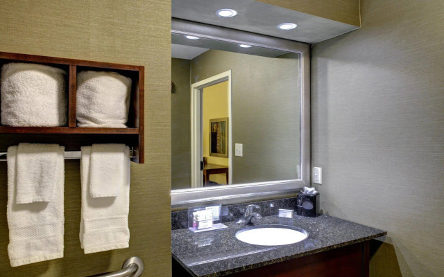 Hampton Inn & Suites Fultondale Birmingham I 65, AL