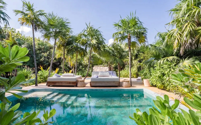 Anana Casa Kaab Kaan Rooftop Pool Beachfront