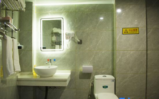Xindu Chain Hotel Zhenxiong Chuangfu Store