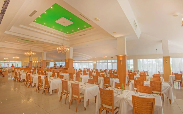 Dome Beach Marina Hotel & Resort
