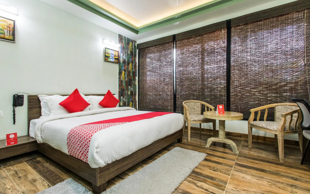 Capital O 15445 Hotel Sheekhar Inn