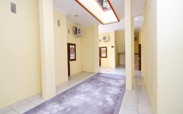 OYO 1553 Anmi Guest House