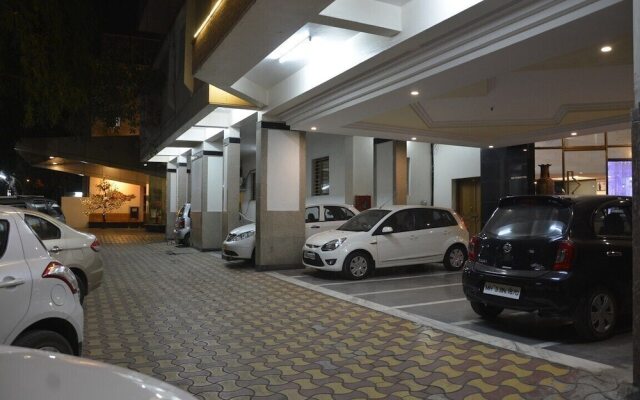 Hotel Surya Executive