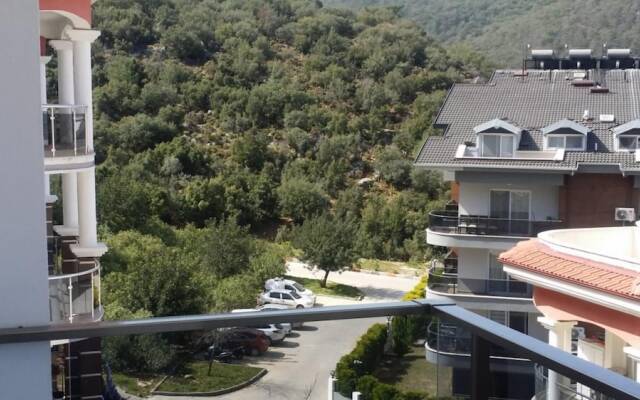 Lovely Apartment With Mountain View in Fethiye
