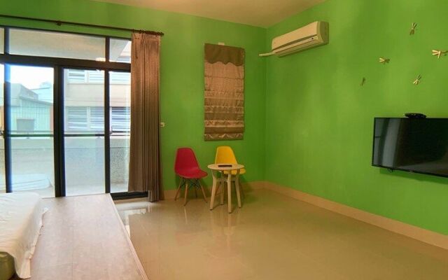 EZE Homestay
