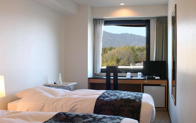 Aki Grand Hotel & Spa – Guest Rooms – Hatsukaichi