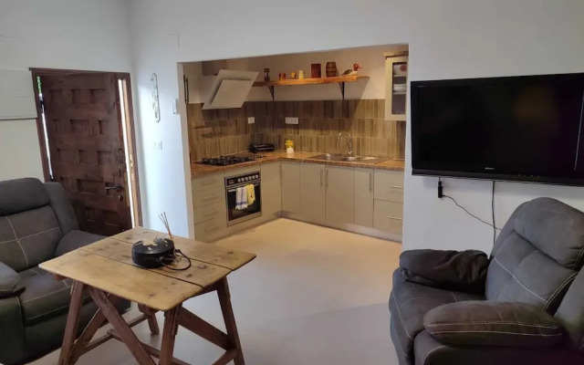 Mina25 by 7Escalones