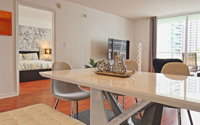 OneLuxStay in the Heart of Brickell
